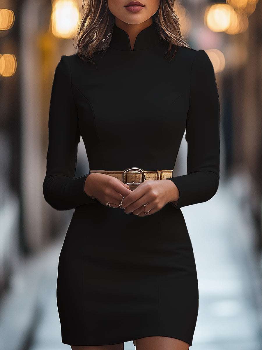 Elegant Hvit Mandarin Krage Kjole med Belte Design